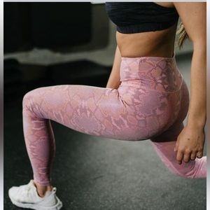 Zyia Size 0 Pink Mojave LNT Hi-Rise Legging 28"